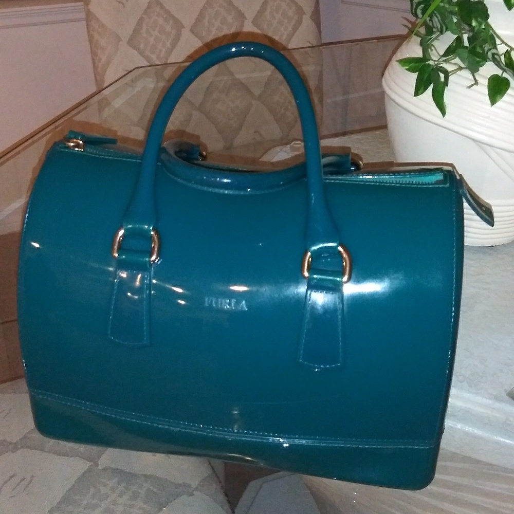 CANDY FURLA BAG SO NICE I HAVE A GREAT DEAL
